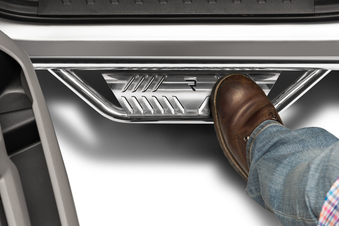 Podium Step SS Wheel-to-Wheel (2 Steps per Side) 3 Inch Main Tube Diameter 2018-2026 Jeep Wrangler JL 4-Door Polished Stainless NFab