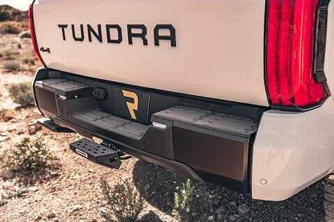 HS 10 Hitch Step Textured Black Go Rhino