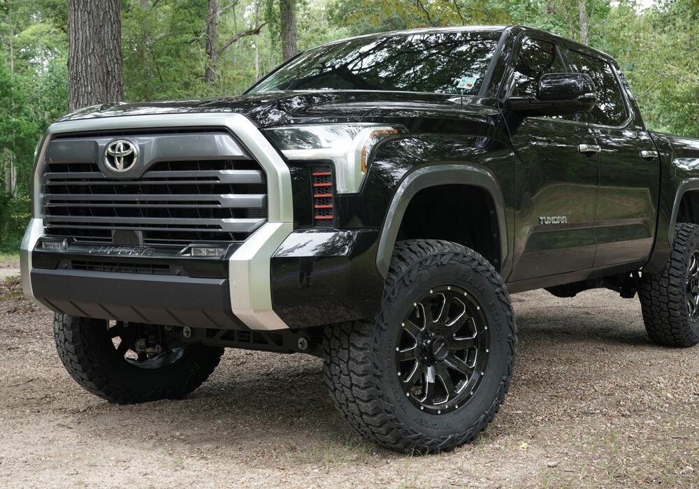 7 Inch Lift Kit 2022-2025 Toyota Tundra 4WD Does not fit Xsp-X or Trd Pro models Requires 20 Inch rims or larger Superlift-1