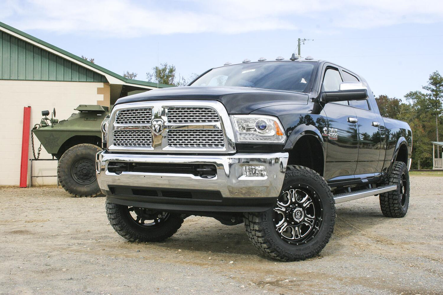 4 Inch Lift Kit 2014-2018 Ram 2500 4WD Diesel Engine with Shocks Superlift-2