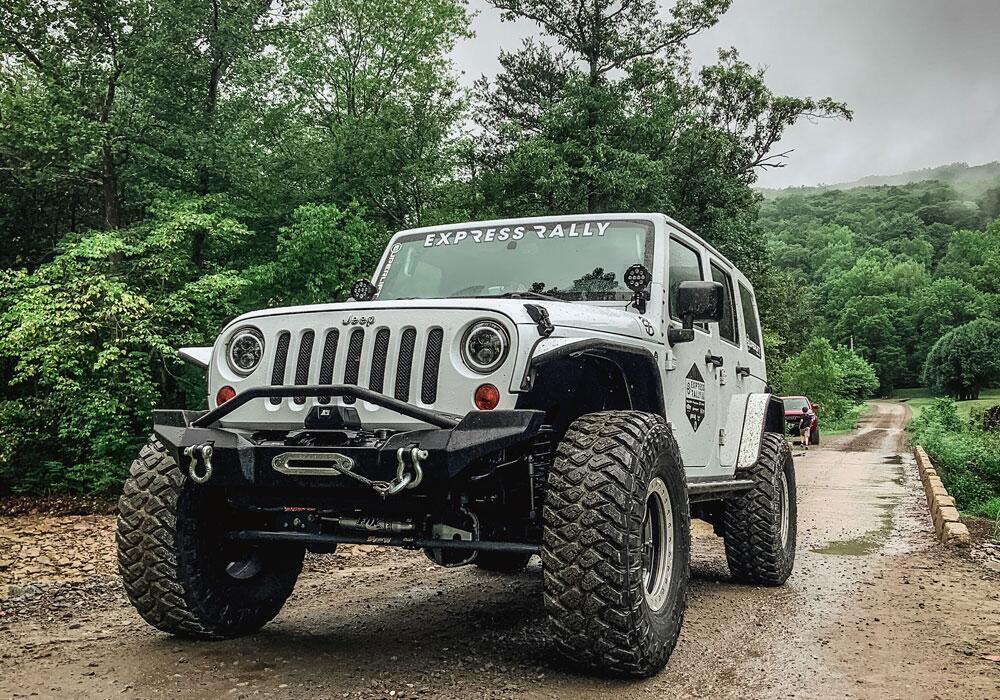 4 Inch Rock Runner Series Lift Kit 2007-2017 Jeep Wrangler JK Unlimited with Fox Shocks Superlift-2