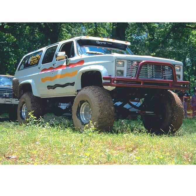 12 Inch Lift Kit 1973-1987 Chevy K10 and GMC K15 4WD / 1973-1991 Suburban 1/2 Ton Solid Axle 4WD- Rear Spring Kit with Shocks Superlift-1