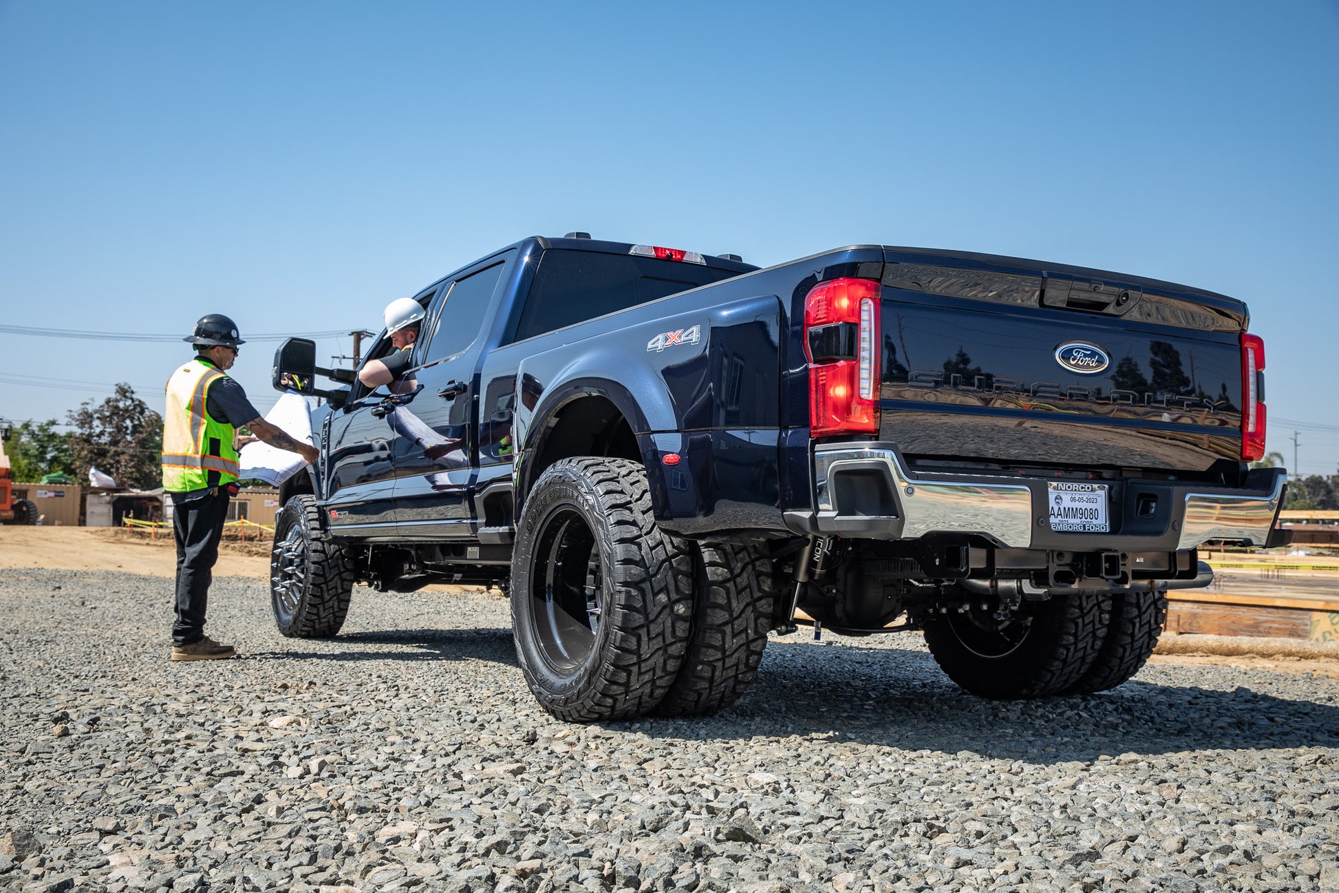 2023 Ford F-250/F-350 Super Duty 4WD Gas 2.5 Inch Lift Suspension System ICON Vehicle Dynamics-6