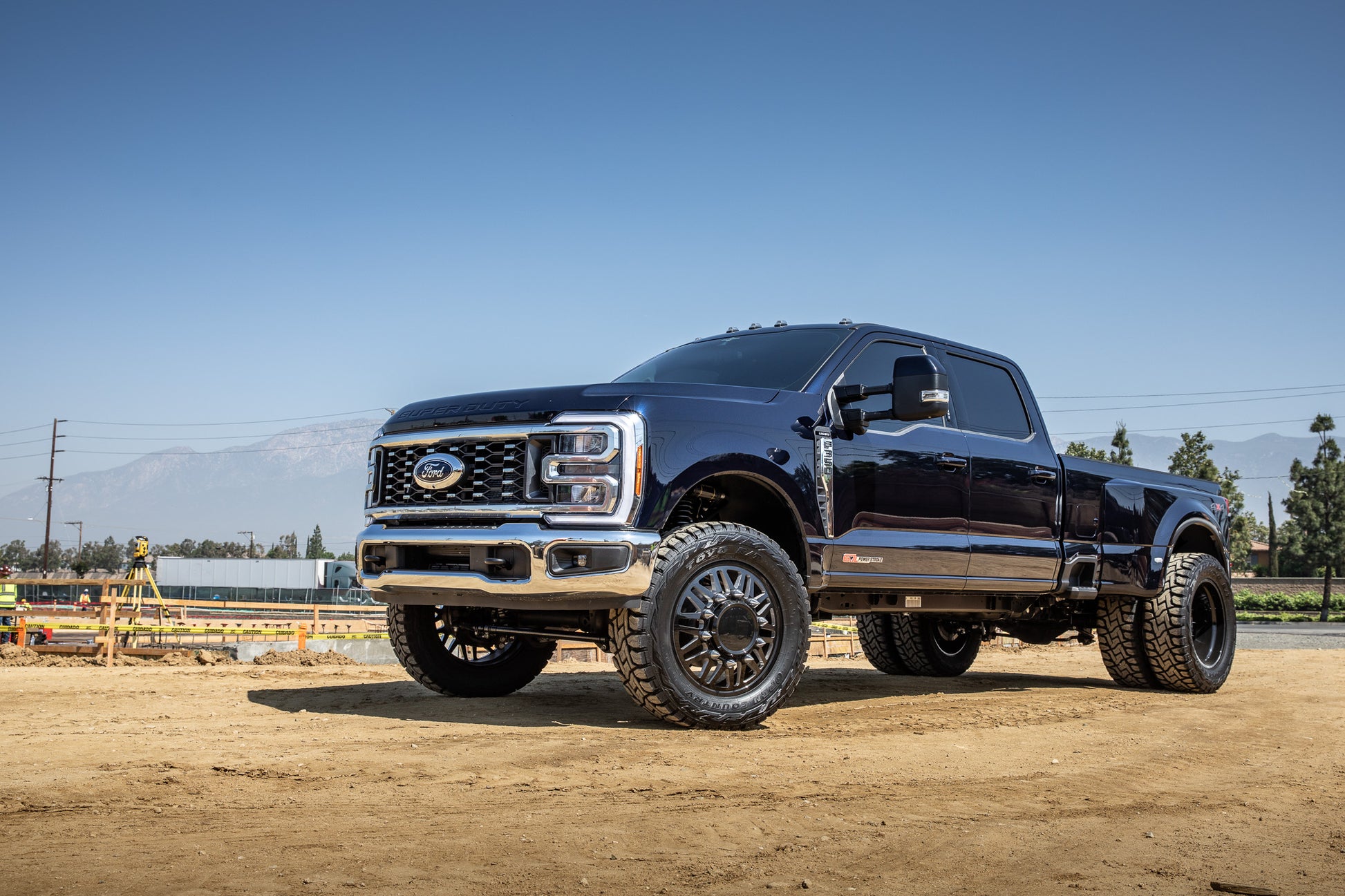 2023 Ford F-250/F-350 Super Duty 4WD Gas 2.5 Inch Lift Suspension System ICON Vehicle Dynamics-2