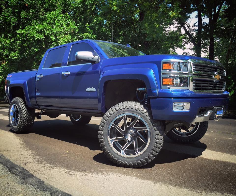 8 Inch Lift Kit 2014-2018 Silverado/Sierra 4WD with Aluminum or Stamp Steel Control Arms Superlift