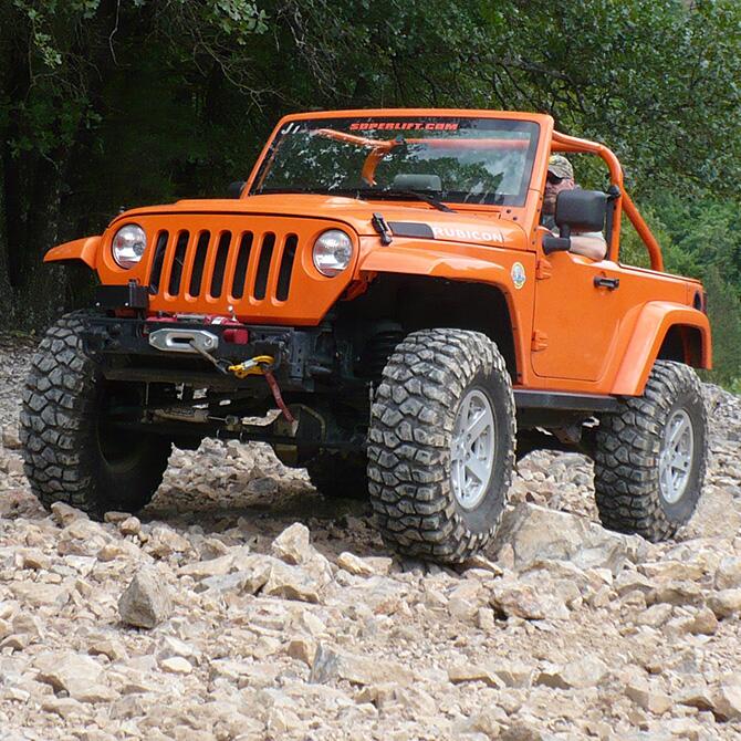 4 Inch Lift Kit 2007-2018 Jeep Wrangler JK 2 Door with Shocks Superlift-10