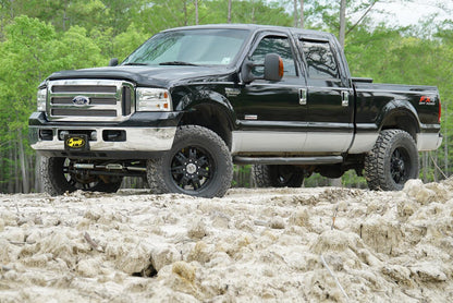 4 Inch Lift Kit 2005-2007 Ford F-250 and F-350 Super Duty with Replacement Radius Arms, King Coilovers and King rear Shocks Superlift-1