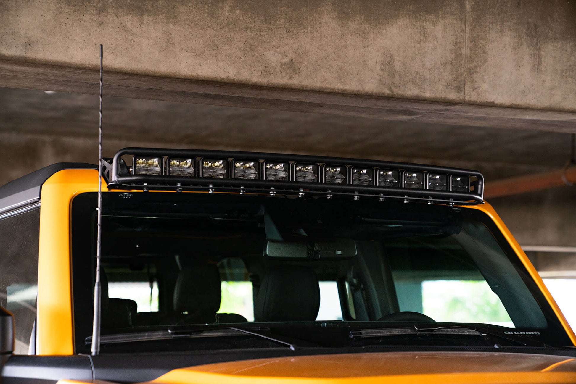2021 2024 Ford Bronco 40 Inch Curved Light Bar Mount DV8 Offroad-5
