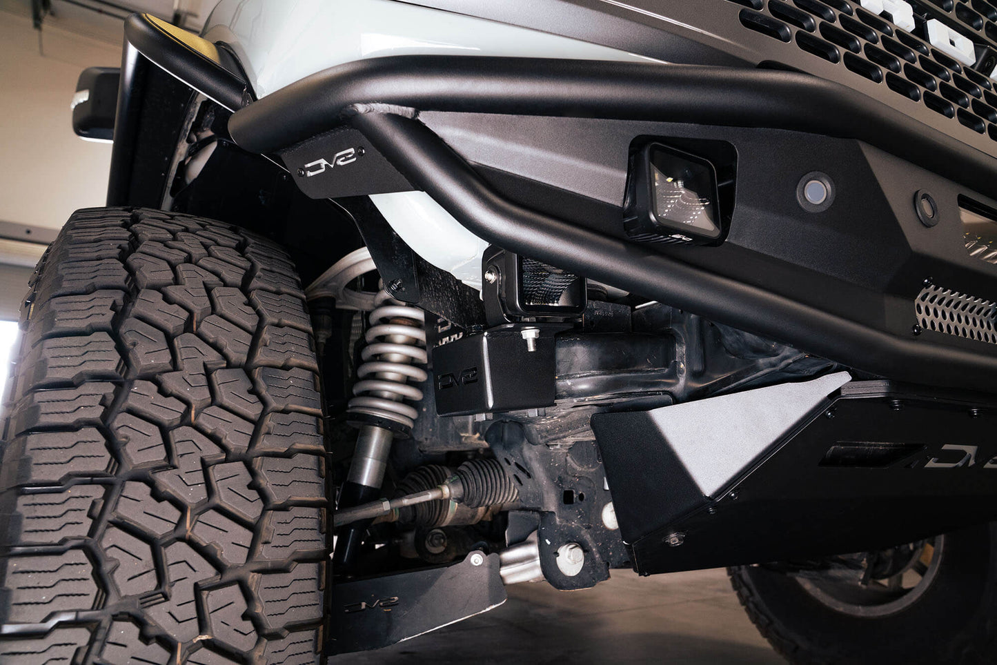 2021 2024 Ford Bronco Crash Bar Caps With Accessory Mount DV8 Offroad-9