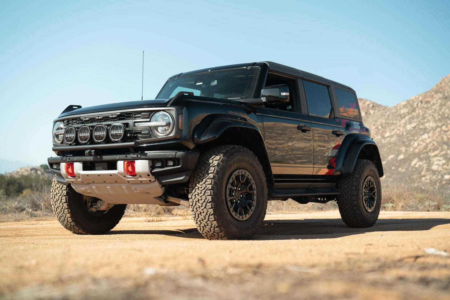 2021 2025 Ford Bronco Tube Push Bar DV8 Offroad-6
