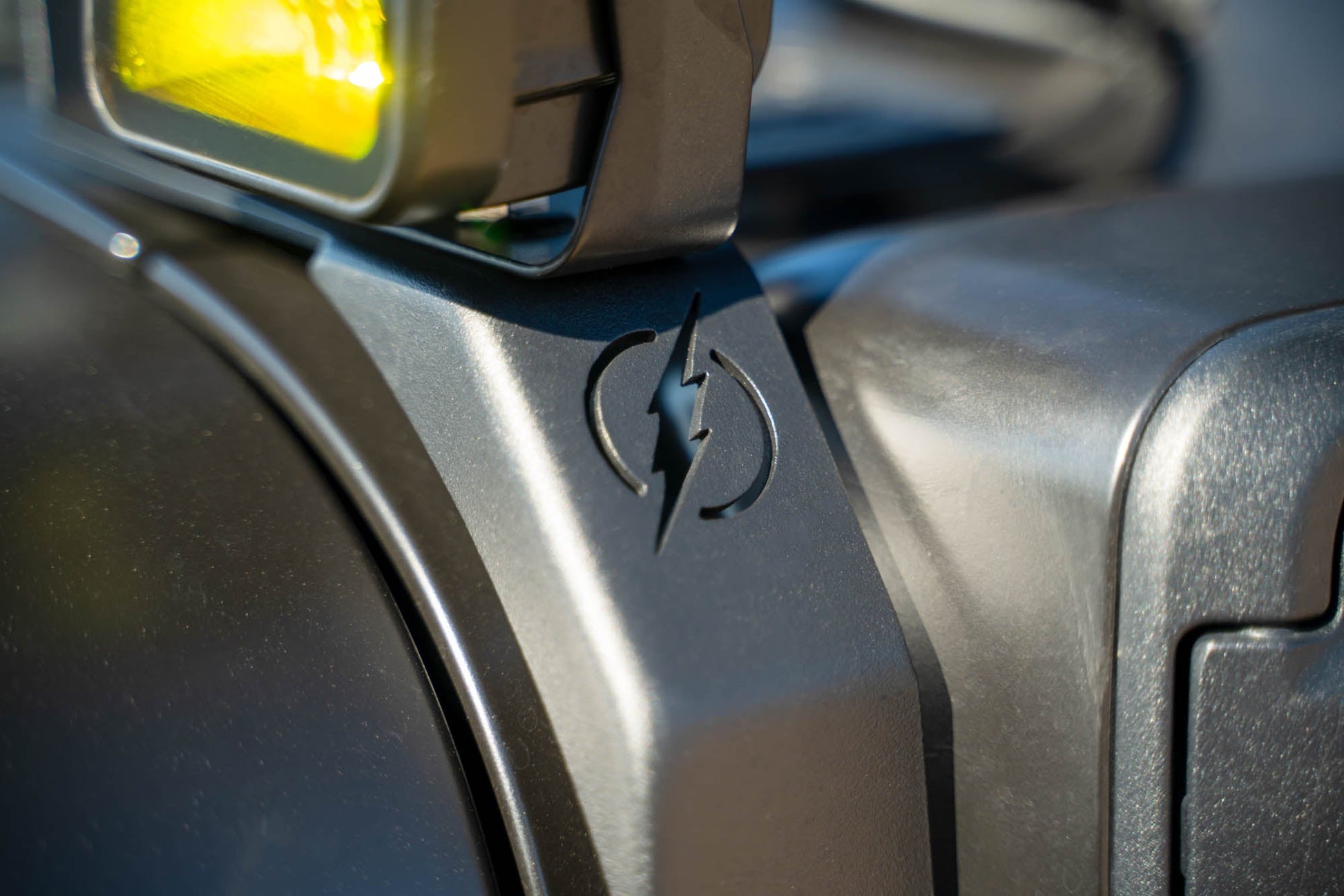 2020 2025 Jeep Wrangler JL JLU 4xe Gladiator JT Dual Light Pod Mounts DV8 Offroad-10