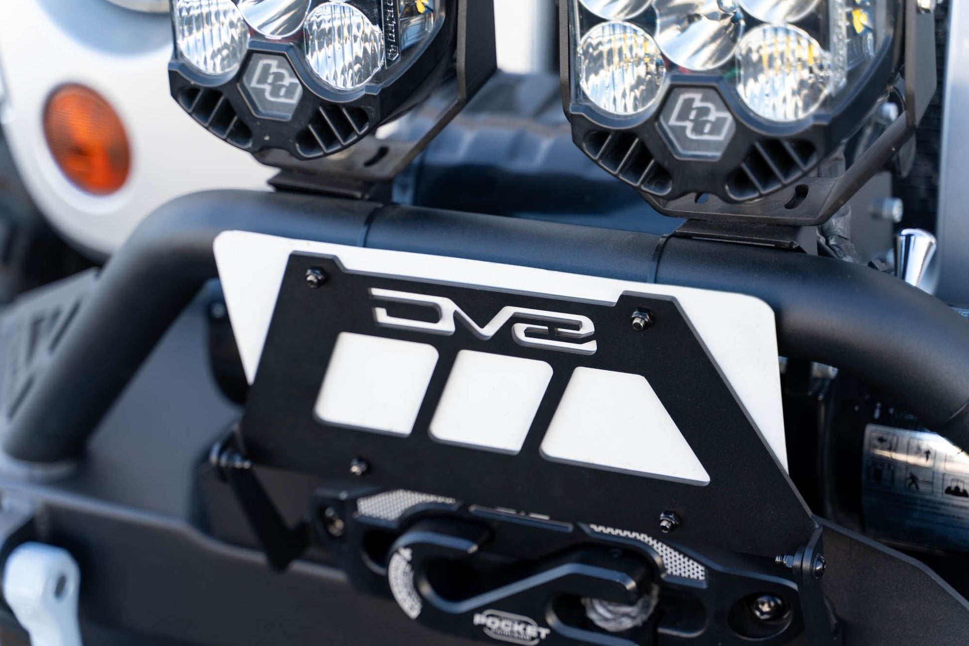 Fairlead Mounted Flip Up License Plate Bracket DV8 Offroad-2