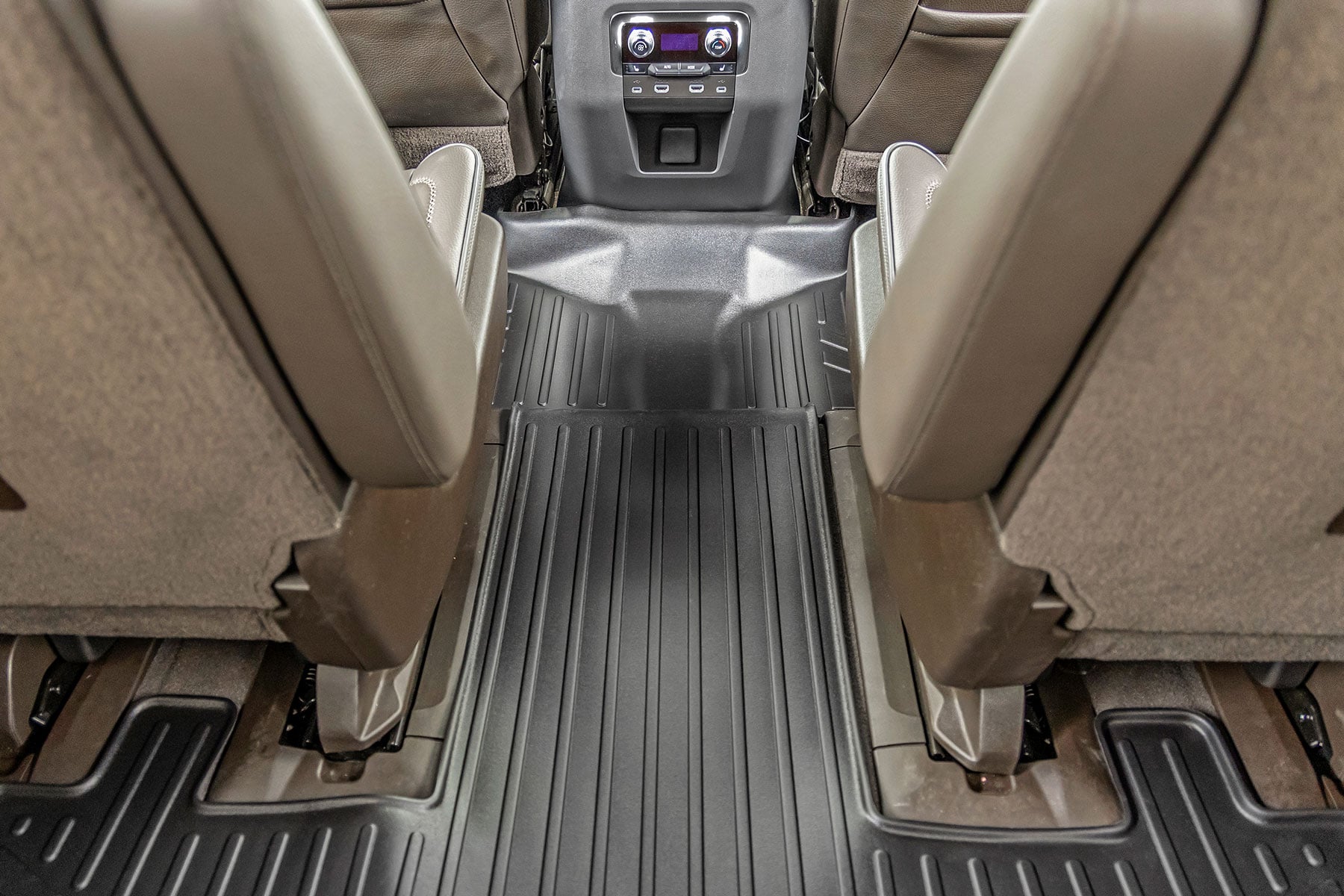Floor Mats FR & RR FR/RR Bucket Chevy/GMC Tahoe/Yukon 2WD/4WD (21-26) Rough Country-2