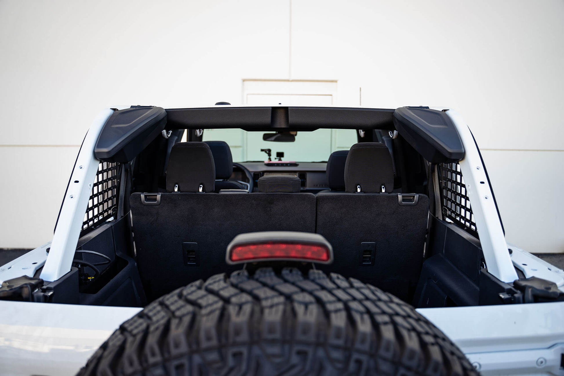 2021 2024 Ford Bronco 4 Door Hard Top Only Rear Window Molle Panels DV8 Offroad-5