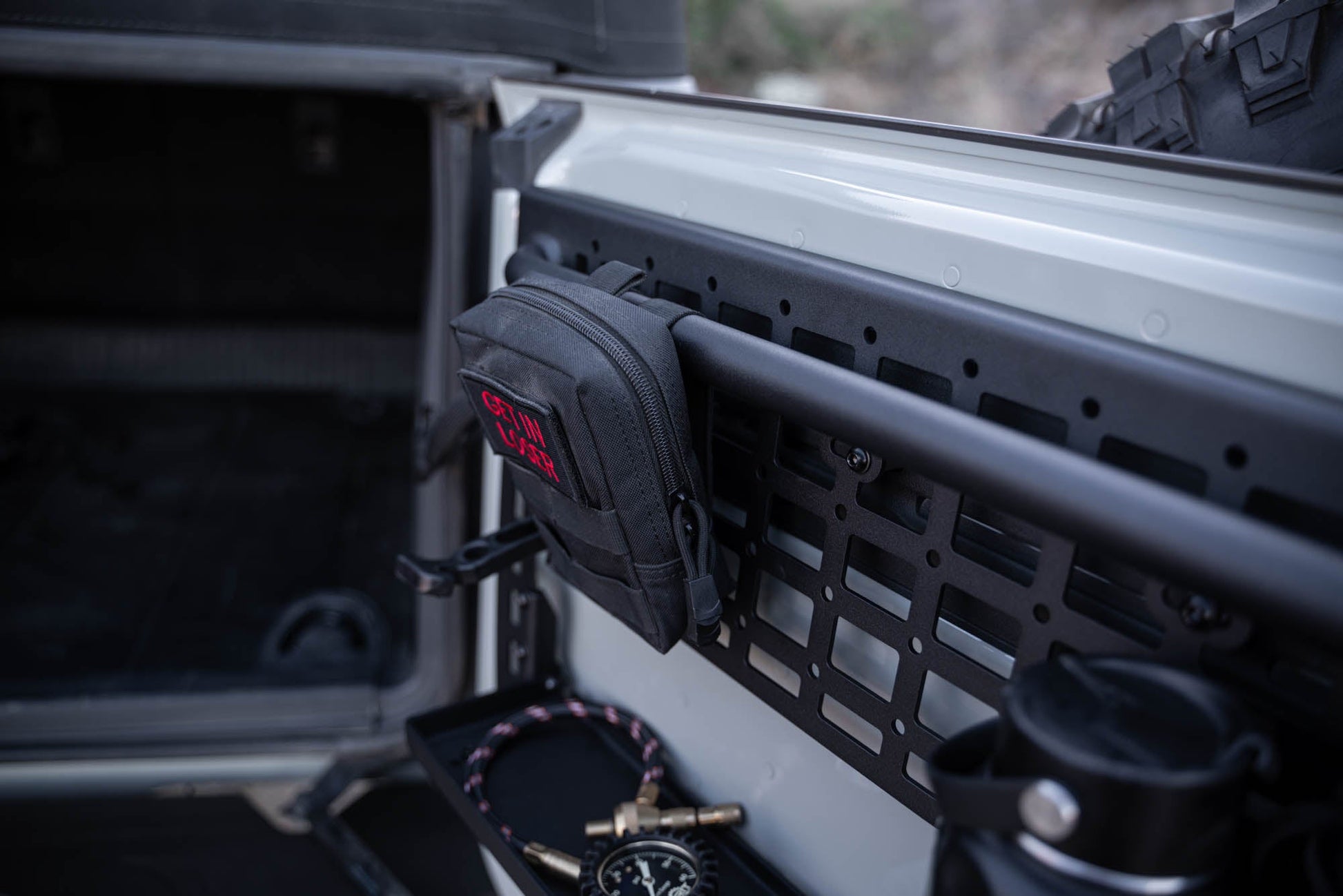 2021 2024 Ford Bronco Tailgate Molle Panel DV8 Offroad-8