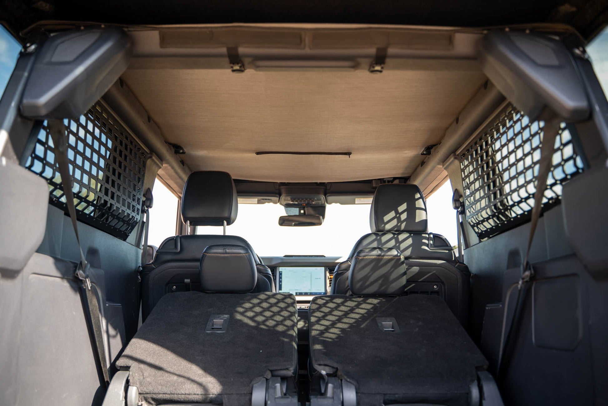 2021 2024 Ford Bronco Rear Window Molle Panels DV8 Offroad-7