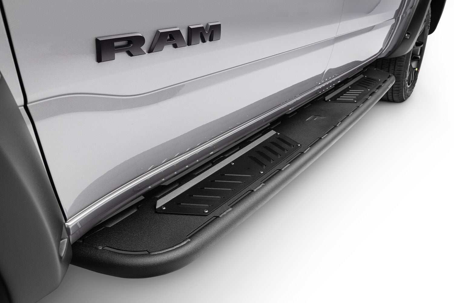 Roan Running Boards Cab Length (2 Steps per Side) 2015.5-2018 (2019-2024 Classic) Ram 15000/2019-2025 2500/3500 Crew Cab Textured Black NFab-2