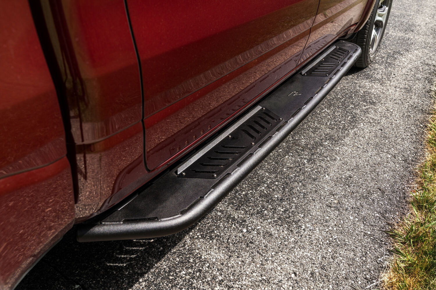 Roan Running Board Cab Length (2 Steps per Side) 2019-2025 (New Body Style) Ram 1500 Crew Cab Textured Black NFab-2