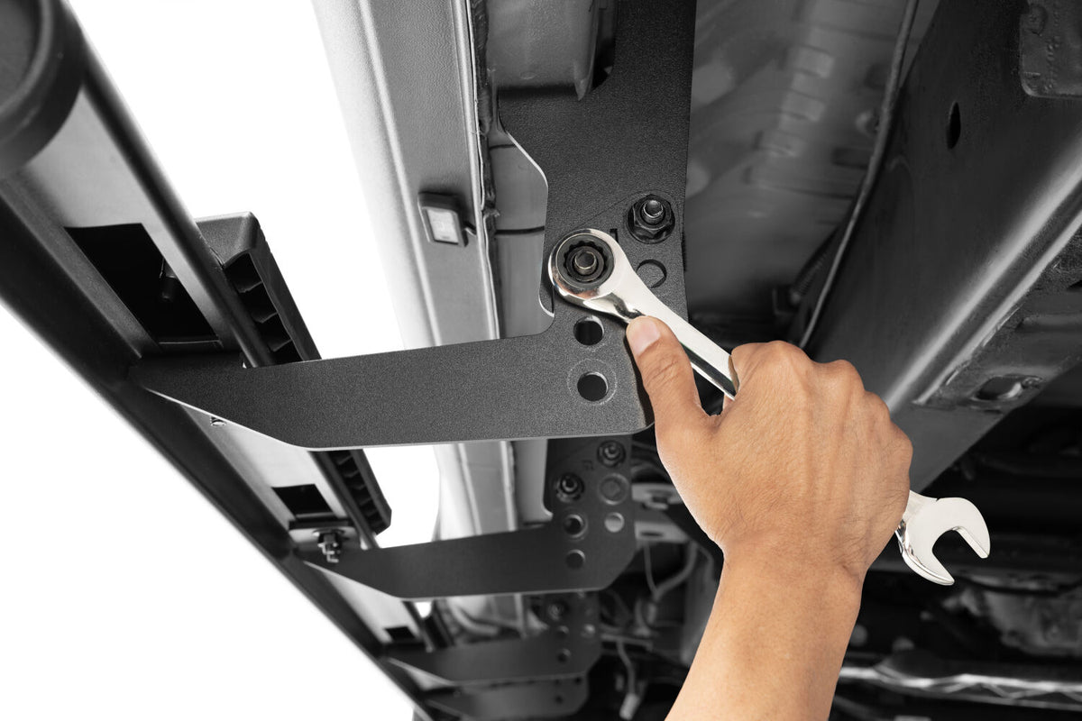 Traxio 3 Inch Nerf Bars 19-26 GM Silverado/Sierra 1500 20-26 GM Silverado/Sierra 2500/3500 N Fab NFab-18