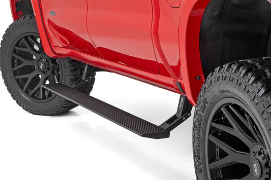 Power Running Boards Dual Electric Motor Crew Cab Silverado/Sierra 1500/2500HD/3500HD (19-26) Rough Country