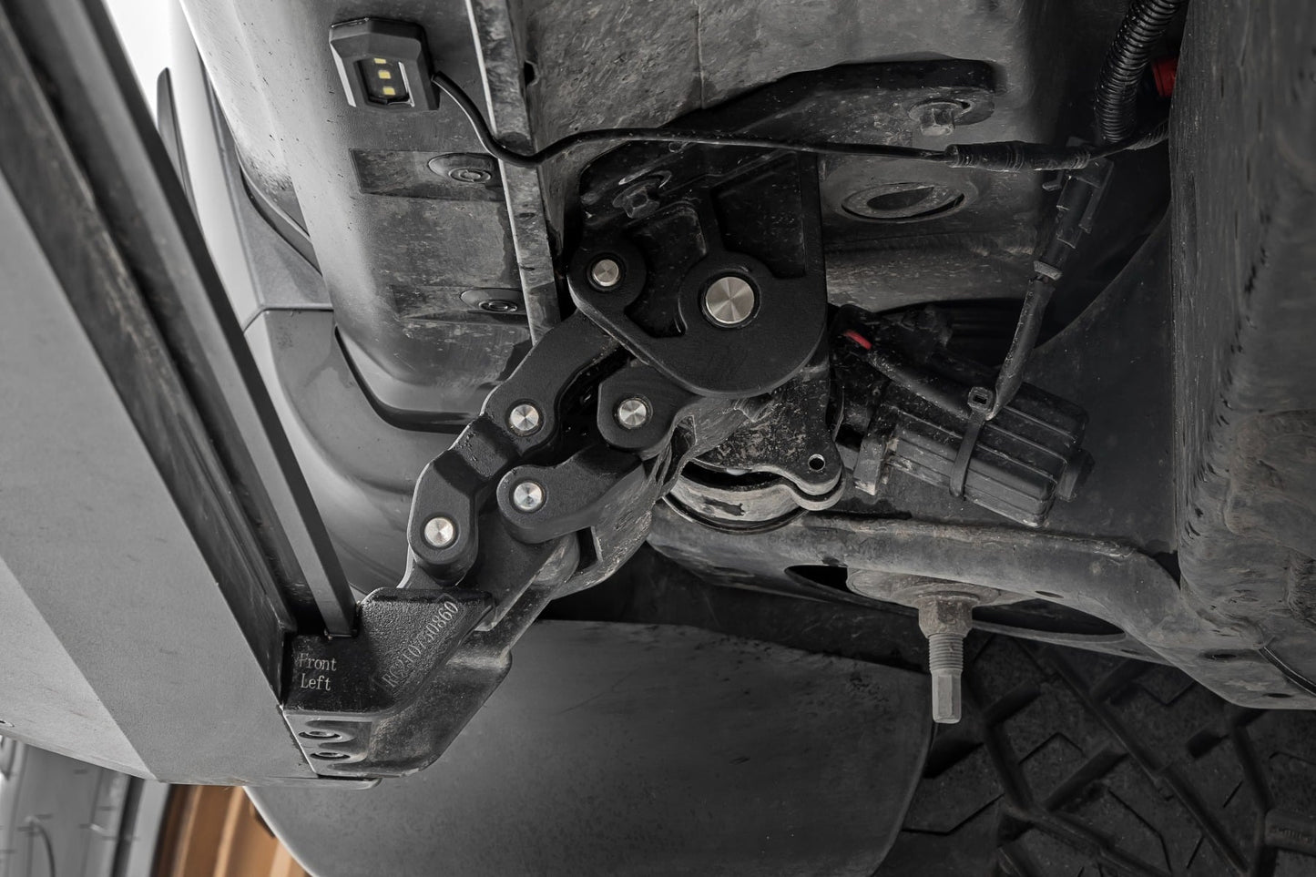 Power Running Boards Dual Electric Motor Toyota 4Runner 2WD/4WD (10-24) Rough Country-4