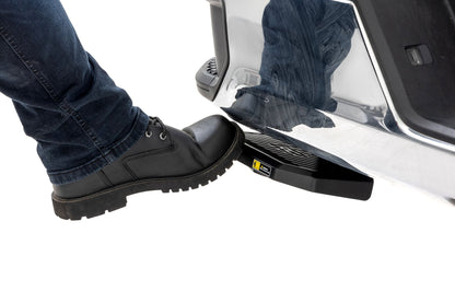 Retractable Bed Step Manual Pull Silverado/Sierra 2500HD/3500HD (20-26) Rough Country-1