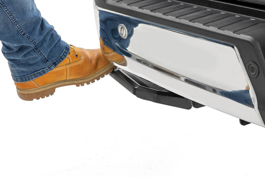 Retractable Bed Step Manual Pull Ford F-150 (21-26)/F-150 Lightning (22-26) Rough Country-1