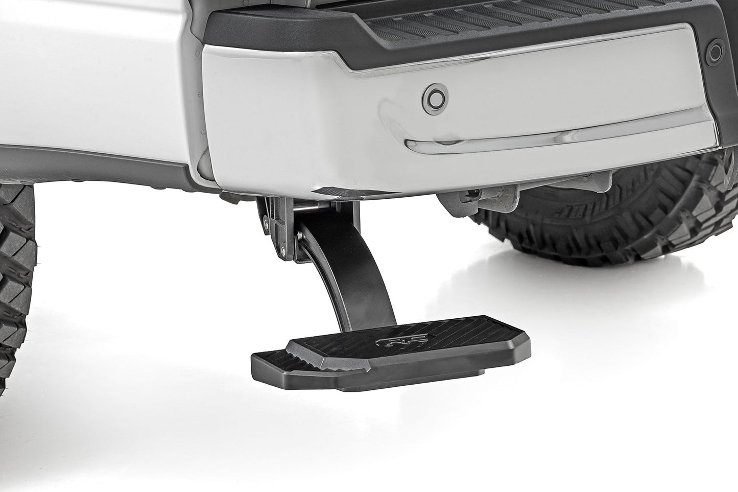Retractable Bed Step Manual Pull Ford F-150 (21-26)/F-150 Lightning (22-26) Rough Country-2