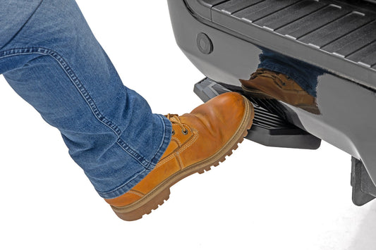 Retractable Bed Step Manual Pull Ford F-250/F-350 Super Duty (17-22) Rough Country-1
