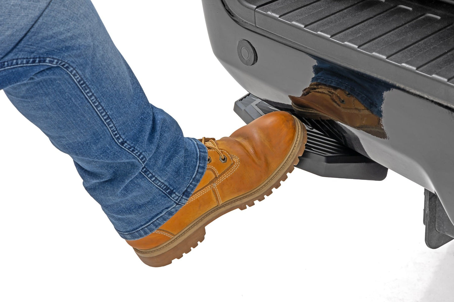 Retractable Bed Step Manual Pull Ford F-250/F-350 Super Duty (17-22) Rough Country-1