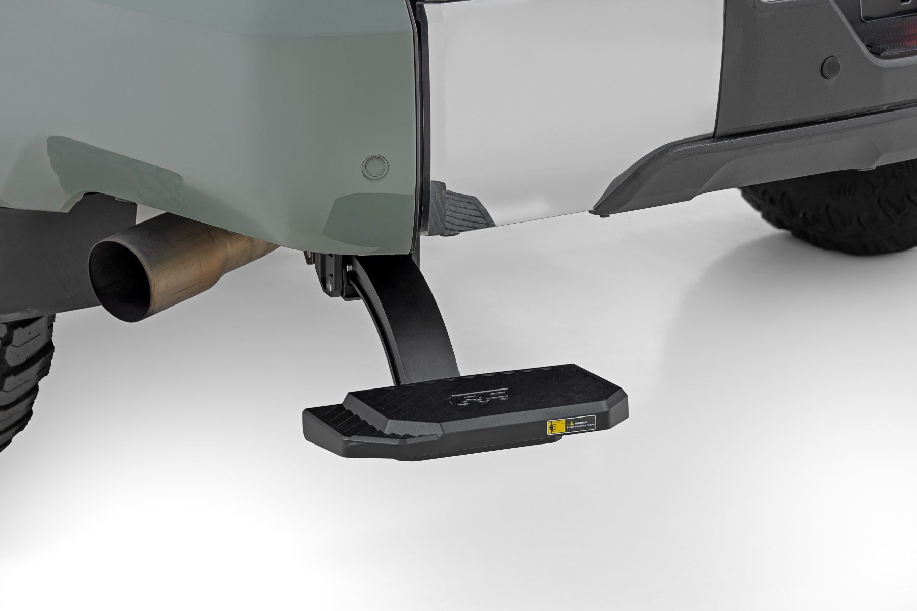 Retractable Bed Step Manual Pull Toyota Tundra 2WD/4WD (2022-2026) Rough Country-2