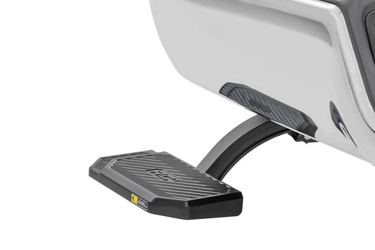 Retractable Bed Step Manual Pull Ram 1500 2WD/4WD (2009-2018 & Classic) Rough Country