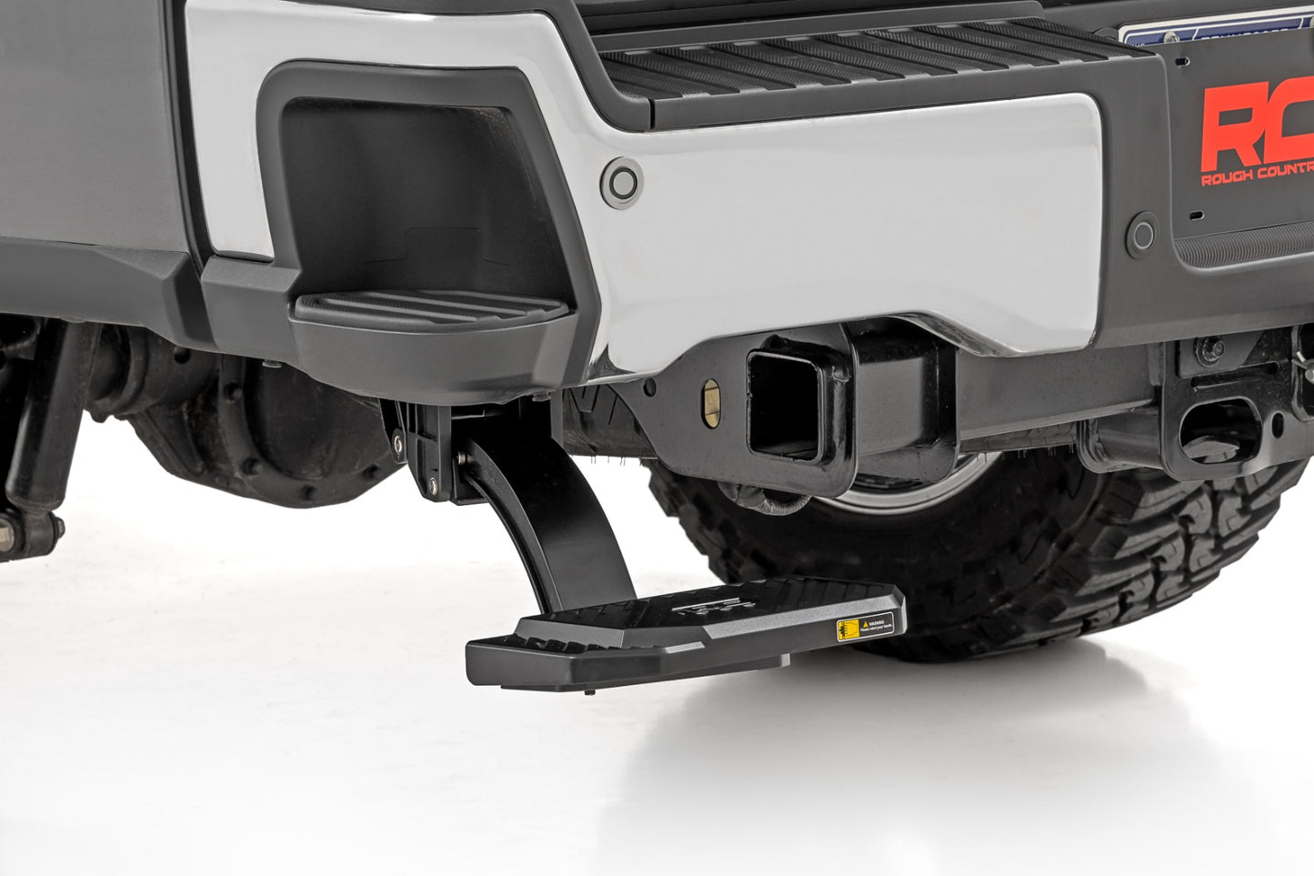 Retractable Bed Step Manual Pull Ford F-250/F-350 Super Duty (23-26) Rough Country-2