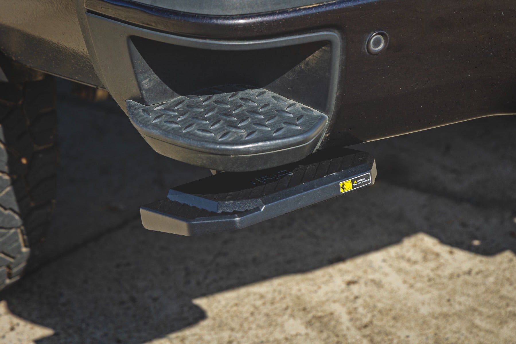 Retractable Bed Step Manual Pull Silverado/Sierra 2500HD/3500HD (15-19) Rough Country-3