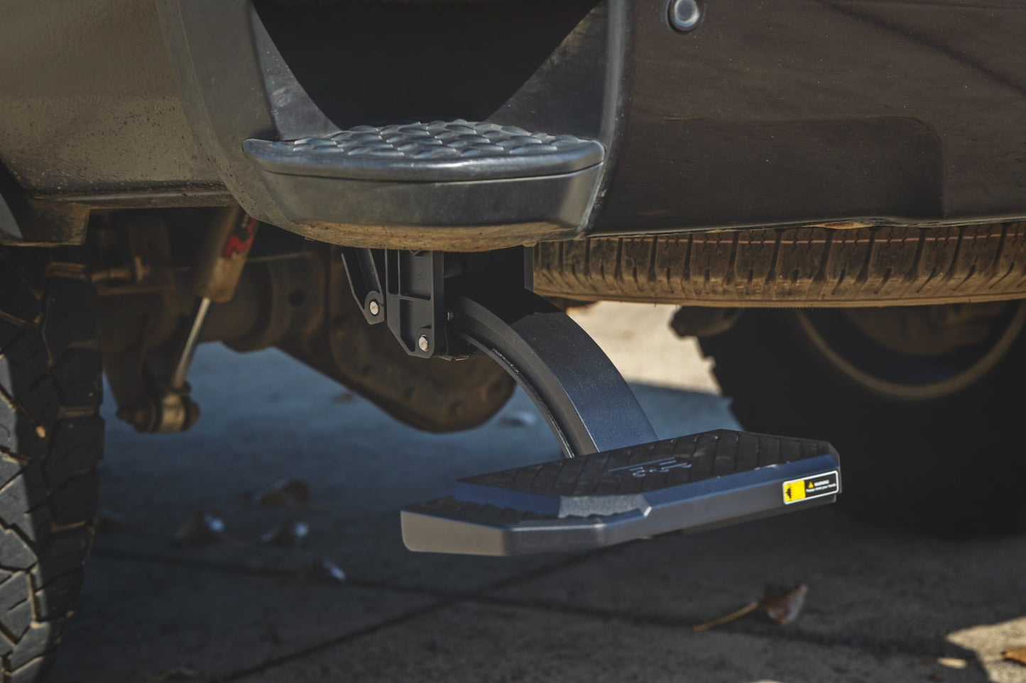 Retractable Bed Step Manual Pull Silverado/Sierra 2500HD/3500HD (15-19) Rough Country-5