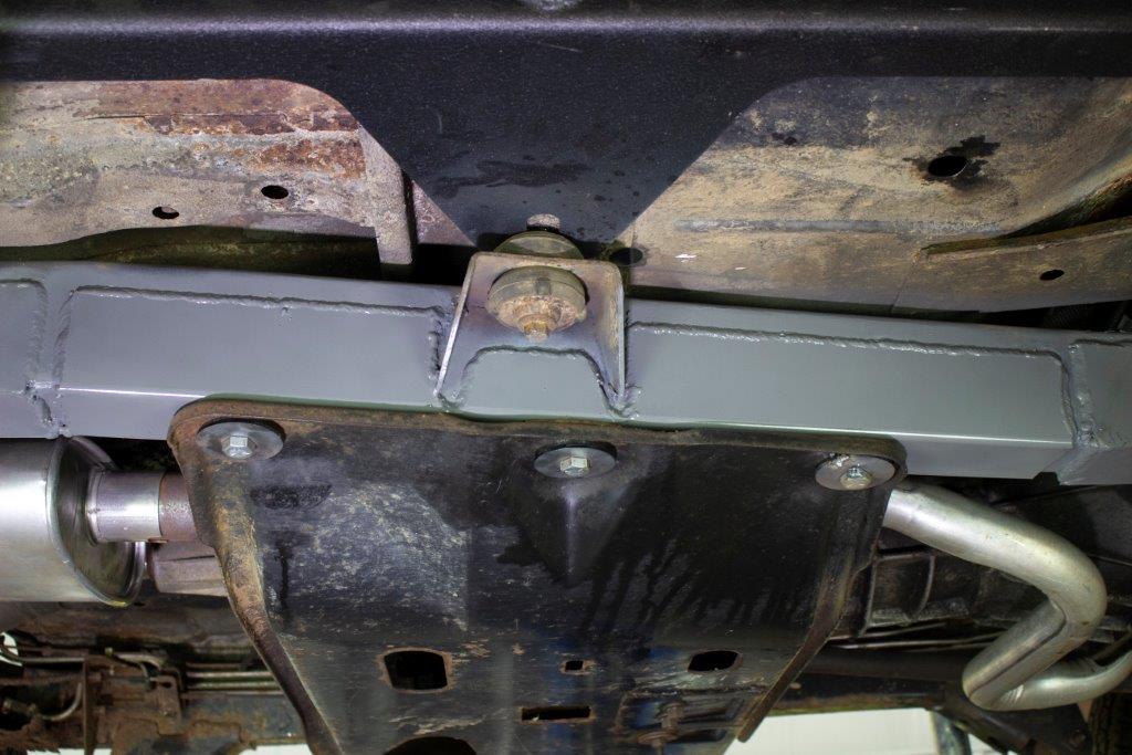 Jeep YJ Center Frame Skid Plate Mount For 87-95 Jeep YJ Wrangler Rust Buster Frameworks-7