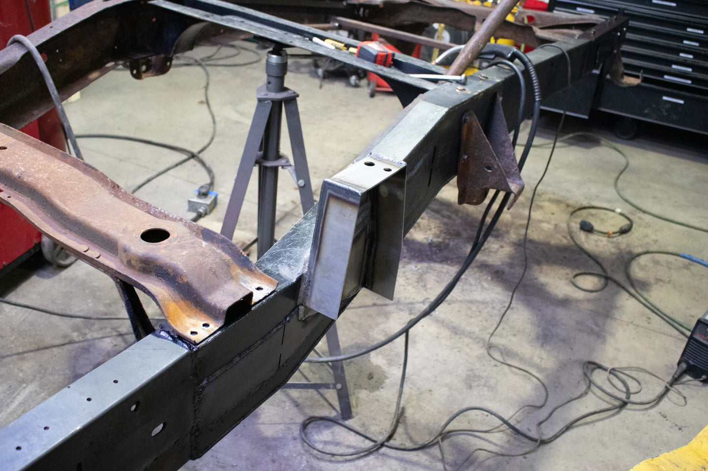 Rust Buster Frameworks Rust Buster Front Bed Mount For 1997-2003 Ford F-150 RB7006