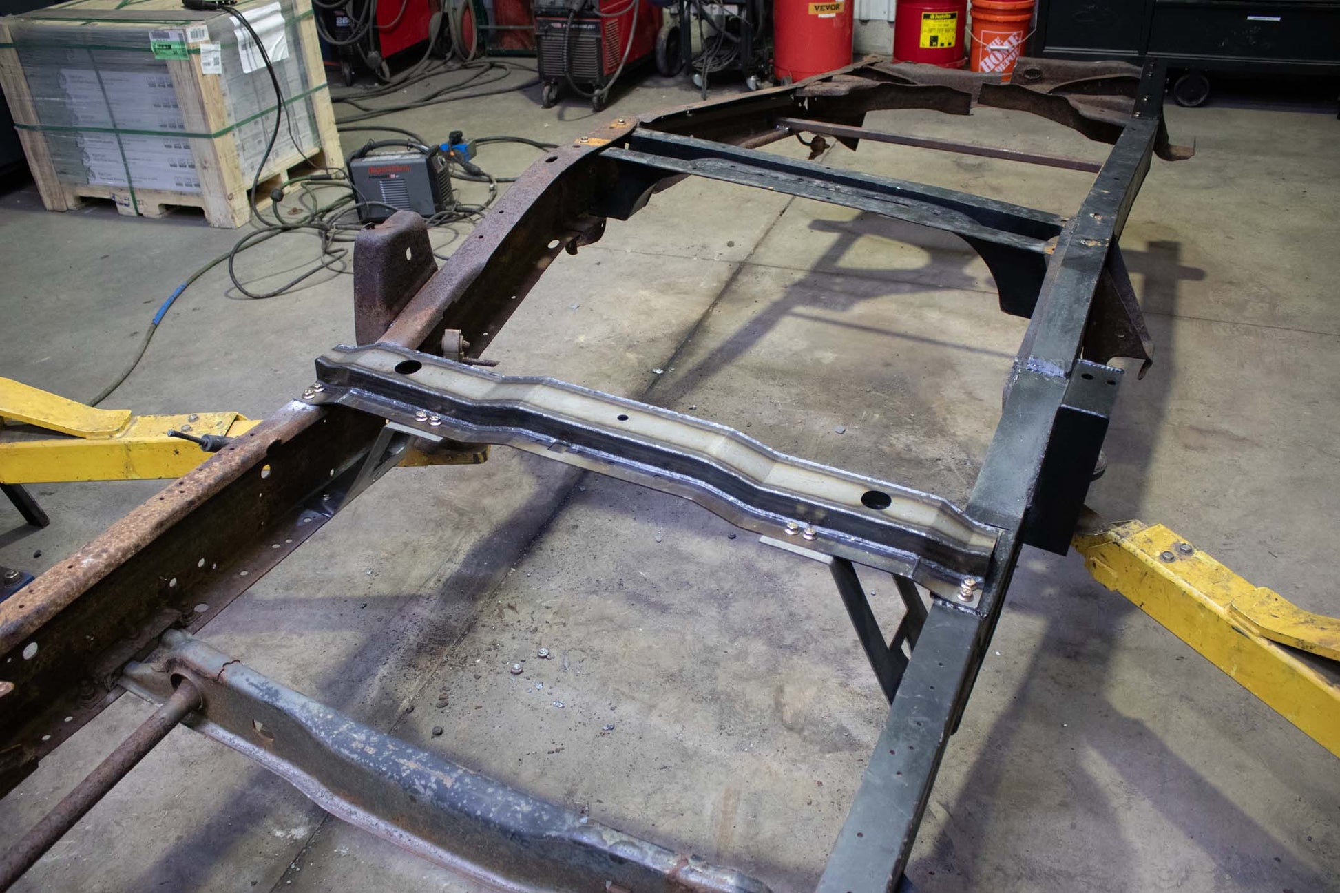 Rust Buster Frameworks Rust Buster Cab Mount Crossmember For 1997-2003 Ford F-150 RB7008