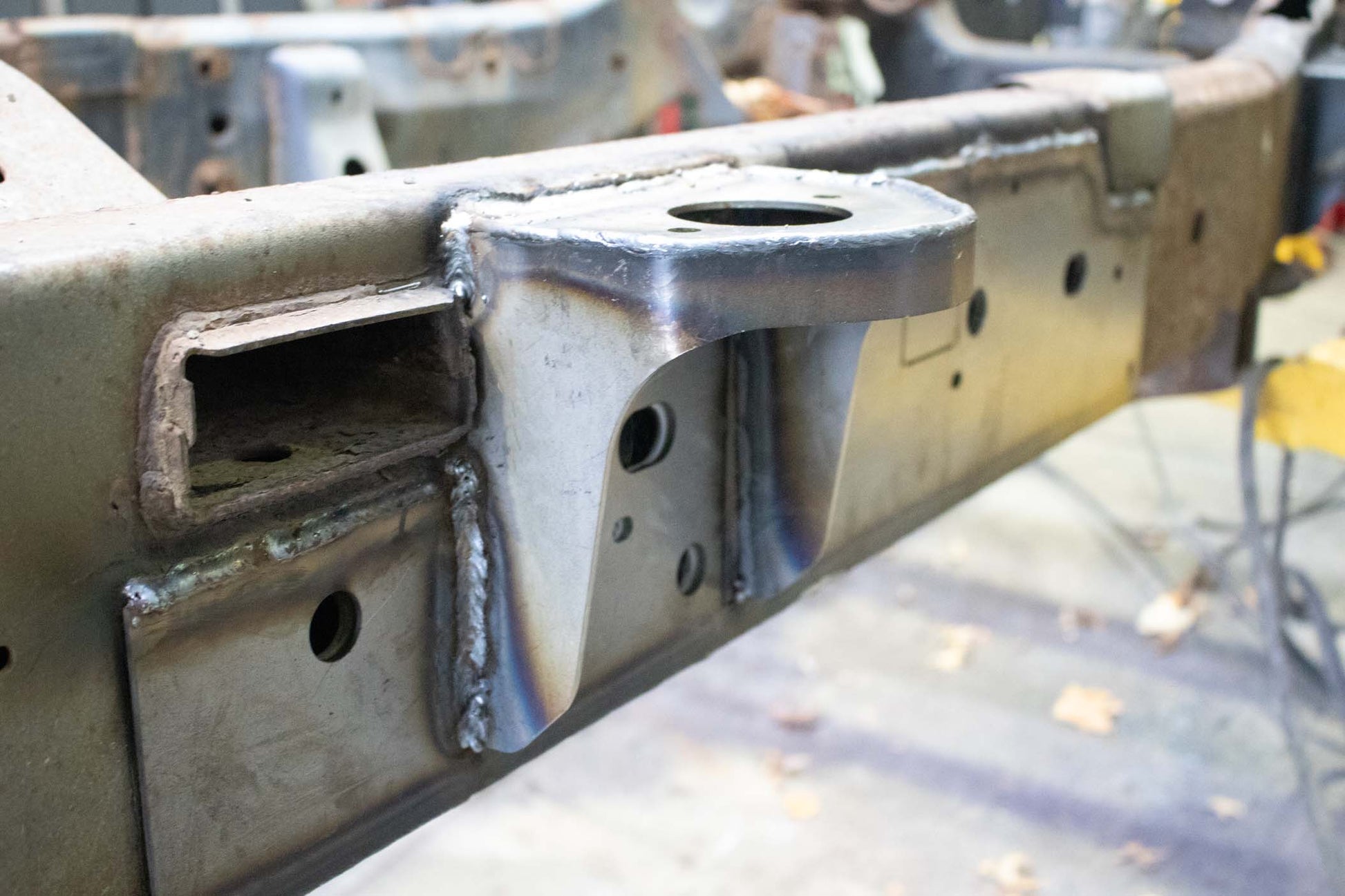 Center Cab Mount For 2009-2020 Ford F-150 RB7020 Rust Buster Frameworks-4