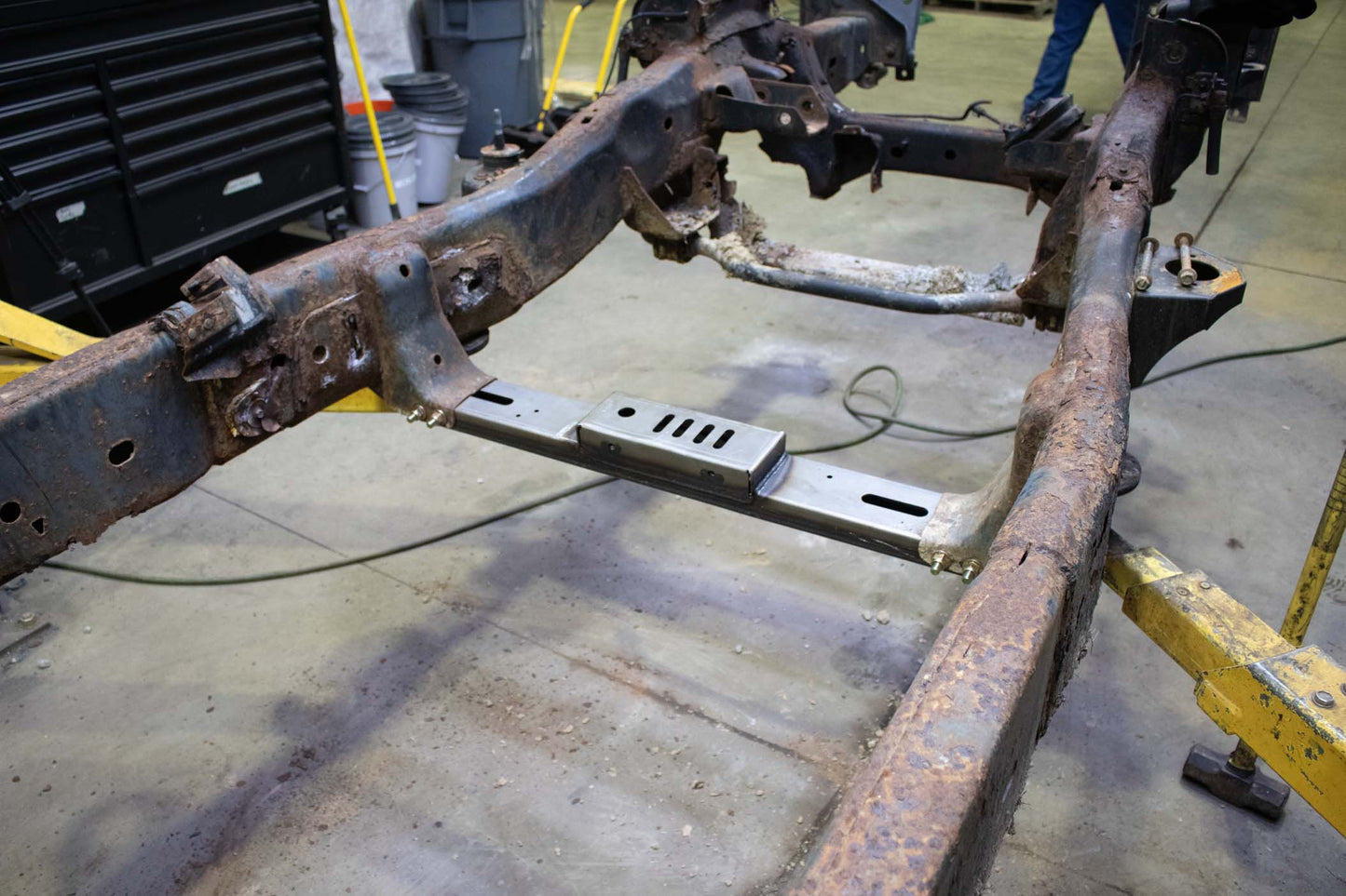 04-08 F150 4x4 SuperCab 6.5 Foot Bed Transmission Crossmember Rust Buster Frameworks-8