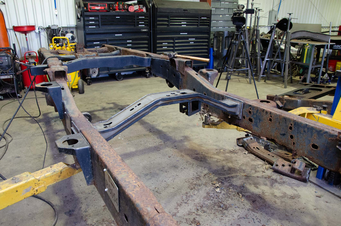 04-08 F150 4x4 SuperCab 6.5 Foot Bed Forward Gas Tank Crossmember Rust Buster Frameworks-4