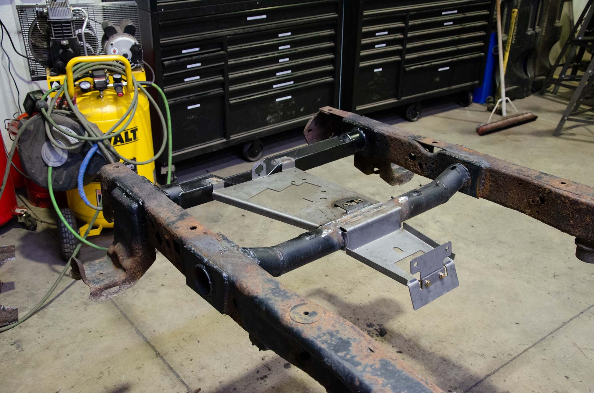 Rust Buster Frameworks Rust Buster Spare Tire Plate For 2004-2008 Ford F-150 RB7085