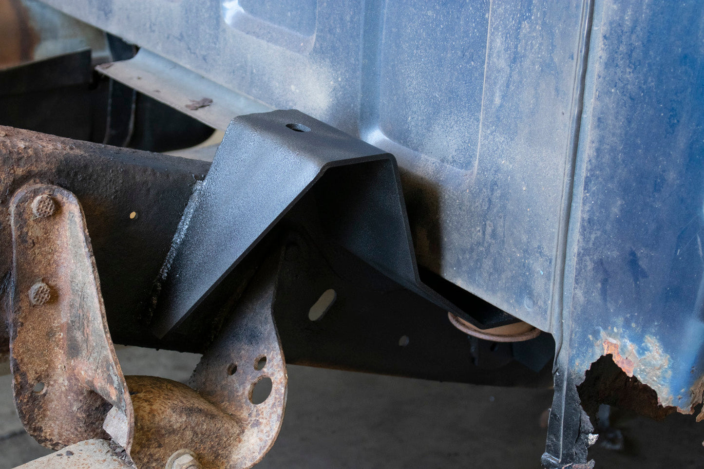 1988-1998 Chevrolet & GMC C/K 1500 & 2500 Bed and Cab Mount Brackets RB7306 Rust Buster Frameworks-6