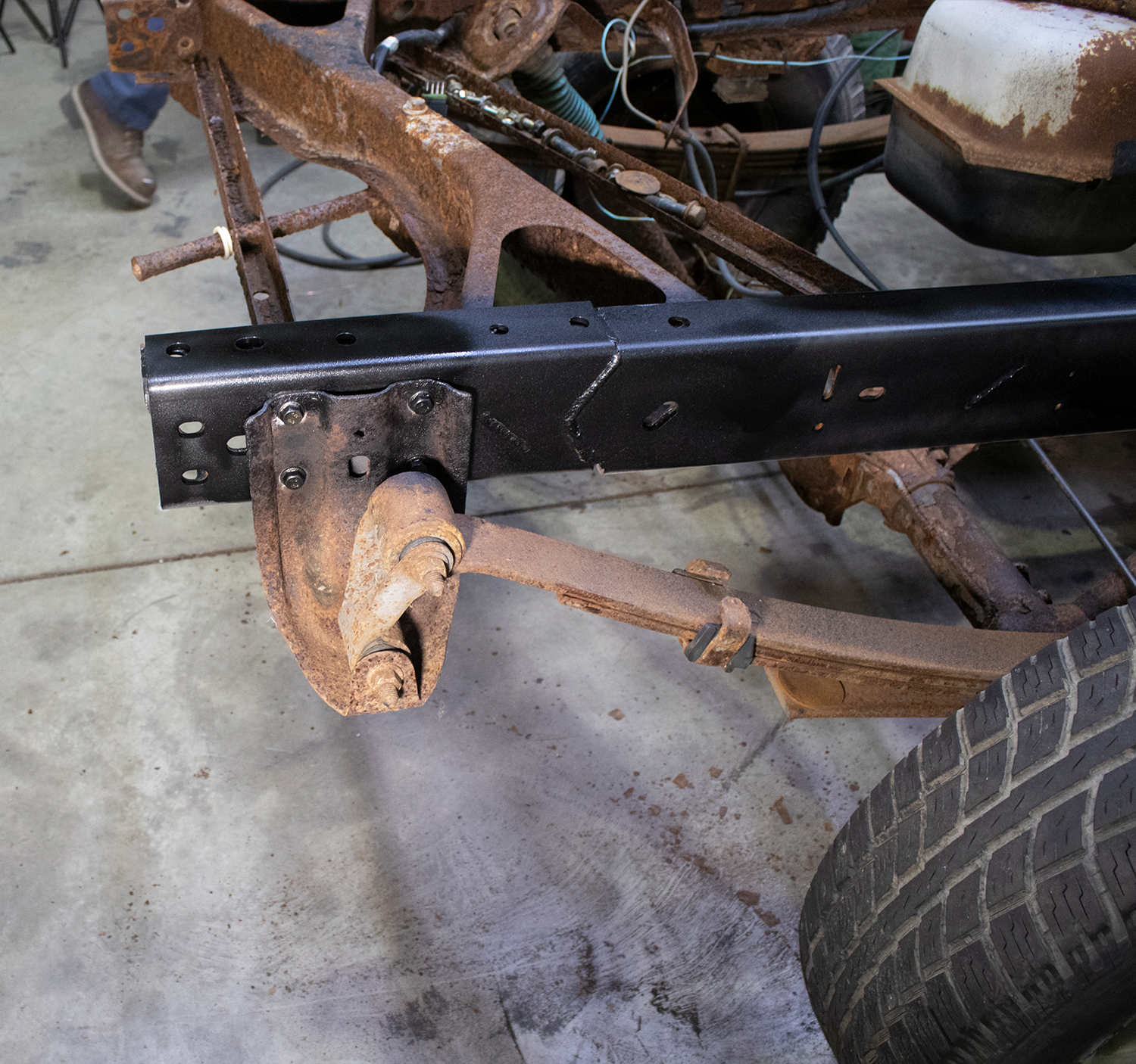 1988-1998 Chevrolet & GMC C/K 1500 & 2500 8ft Bed Rear Frame Section RB7327 Rust Buster Frameworks-4