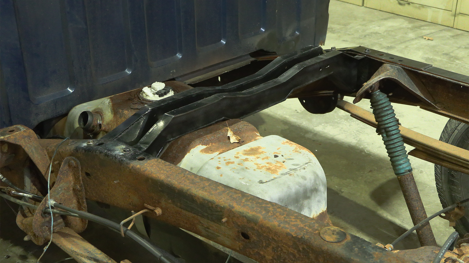 Rust Buster Frameworks Chevy Fuel Tank Crossmember For 1988-1998 Chevy C/K1500 Rust Buster Frameworks