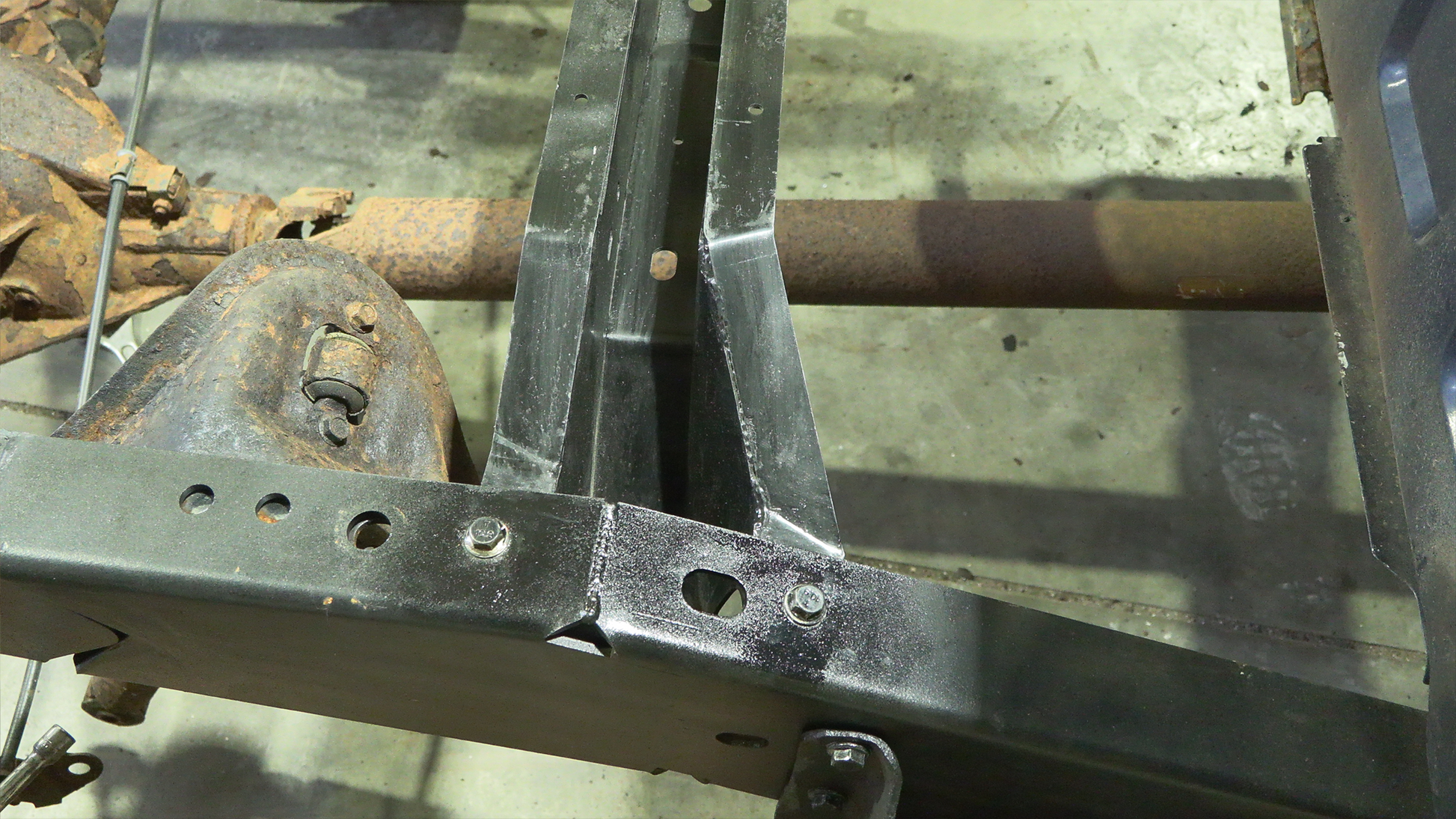 Rust Buster Frameworks Chevy Fuel Tank Crossmember For 1988-1998 Chevy C/K1500 Rust Buster Frameworks