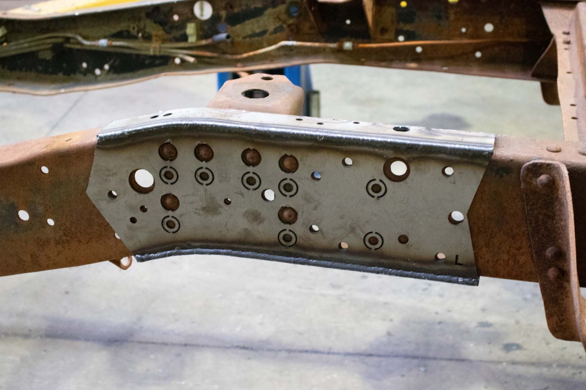 Rust Buster Frameworks Rust Buster Mid Rear Frame Repair Kit For 1973-1987 Chevy & GMC C10/C20 RB7378