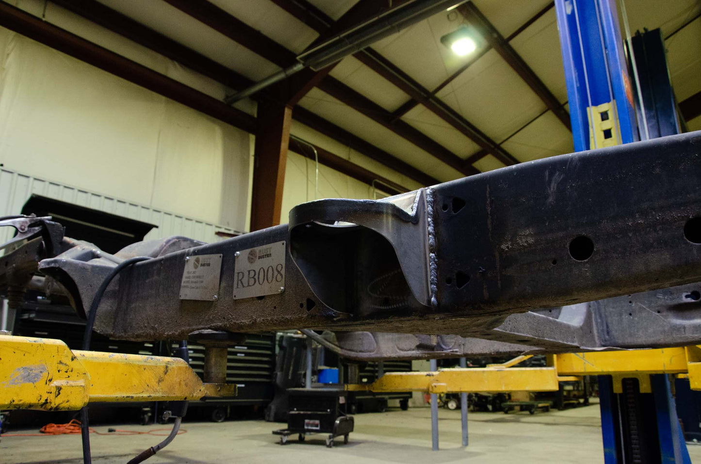 Rust Buster Frameworks 14-18 Chevy/GMC 1500 Crew Cab 5.8 Foot Bed 4x4 Center Cab Mount - Left Rust Buster Frameworks