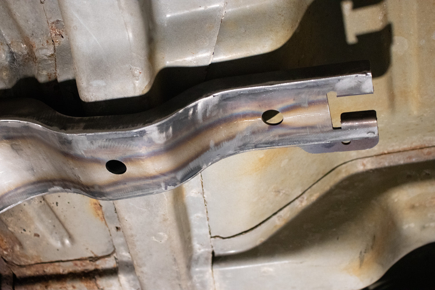 Rust Buster Frameworks Front Fuel Tank Support Bracket For Avalanche/Suburban/Yukon Rust Buster Frameworks