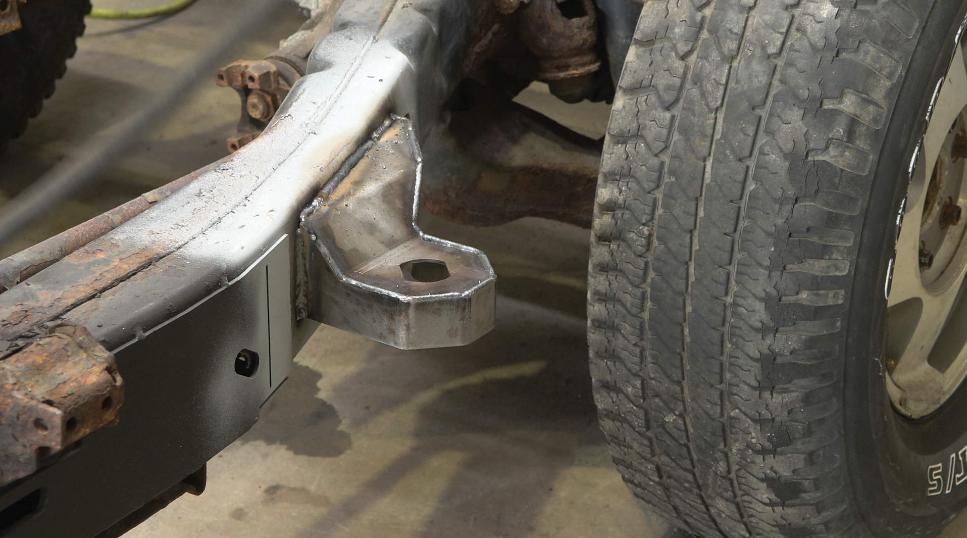 2004-2012 Chevy Colorado & GMC Canyon Front Cab Body Mount RB7509 Rust Buster Frameworks-5